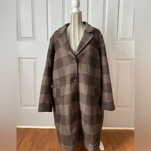 A & F XL women jacket brown and beige color. New with tag❤️